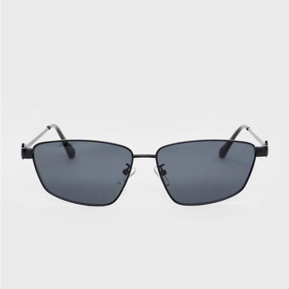 Black metal Brat Racer frame sunglasses chic cat eye flattering